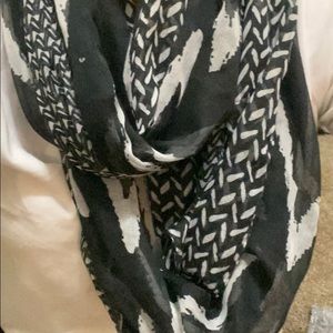 Infinity scarf